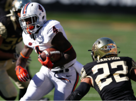 Virginia Football Stumbles Late at Wake Forest, 27-20 Mizzell at Wake