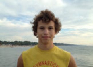 Incoming First-Year Diver Dies