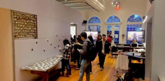 ARtech Exhibit Blends Art and Virtual Reality