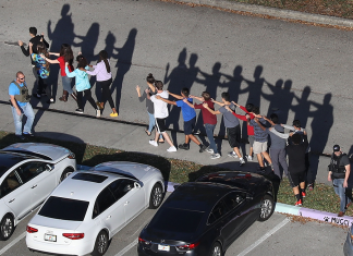 Leaders of University Democrats and College Republicans Discuss Gun Reform