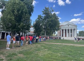 Protesters “Line Up” to Demand Transparency From the UVA Board of Visitors